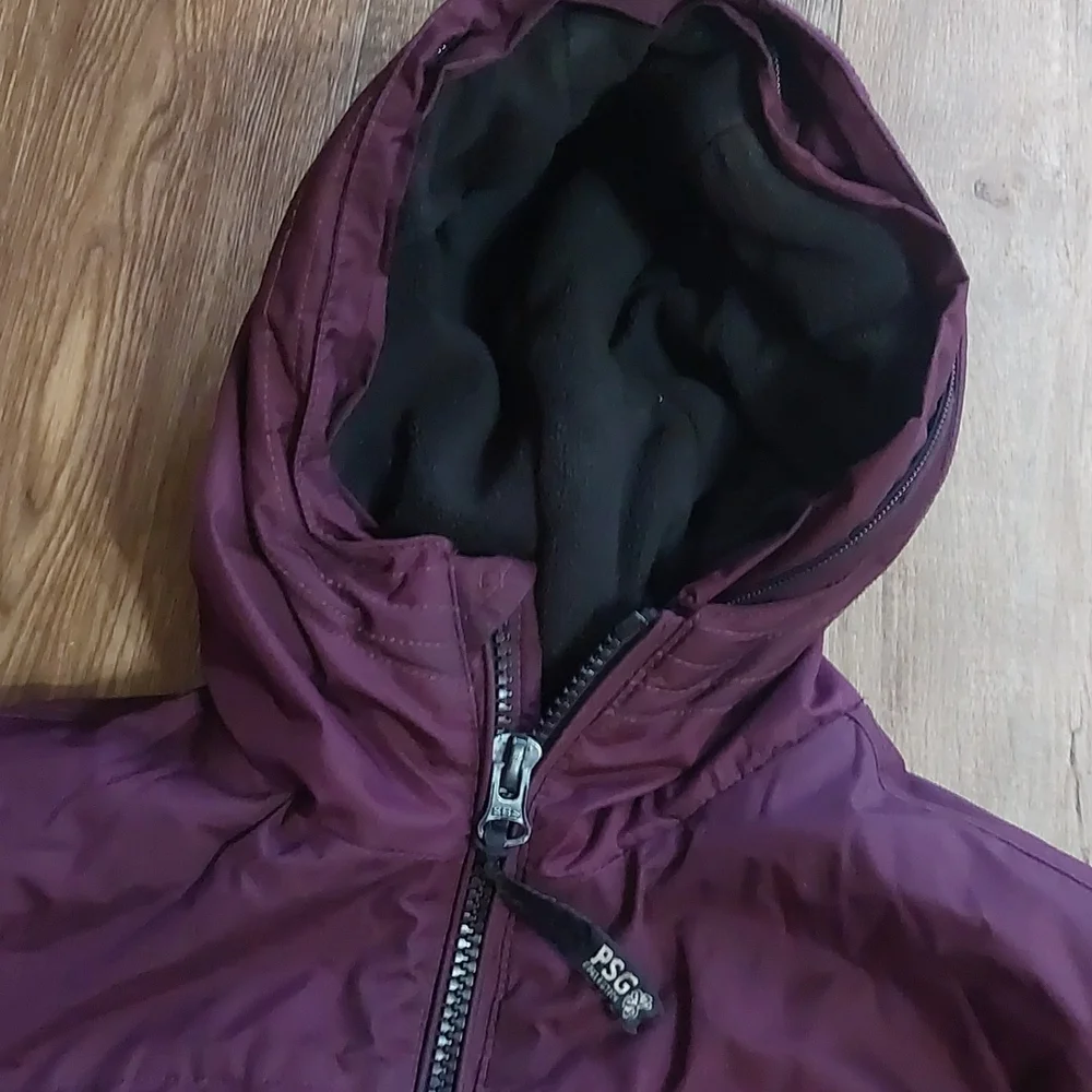 Winter coat - Picture 4 of 9